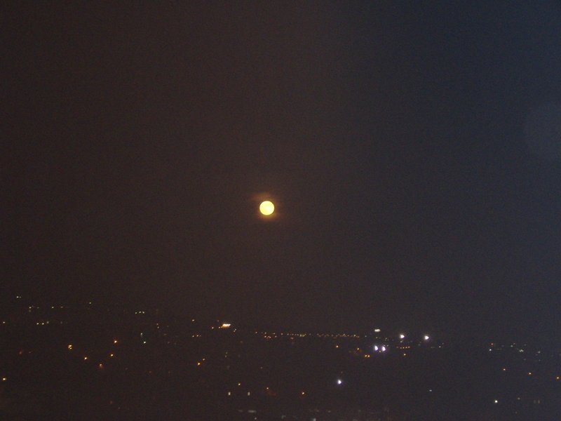 NOCHE DE LUNA LLENA